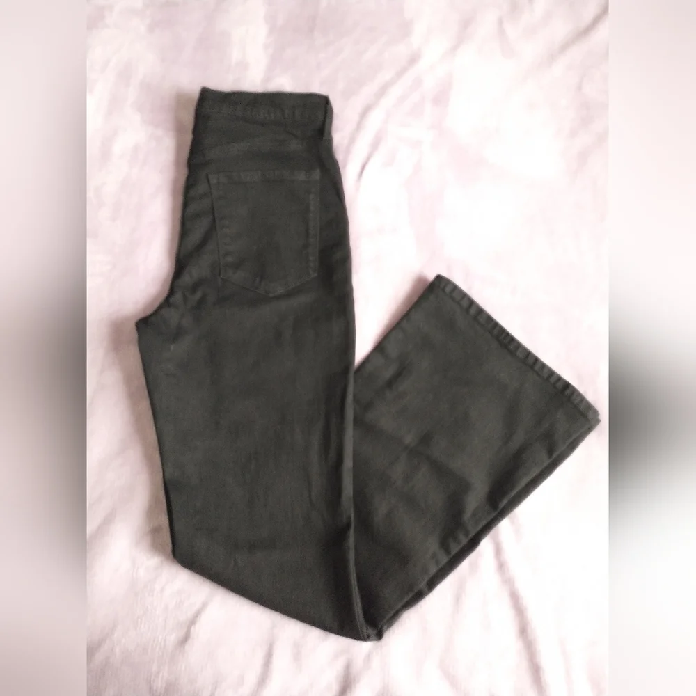 NWOT Banana Republic outlet slim flare jeans - Picture 2 of 11